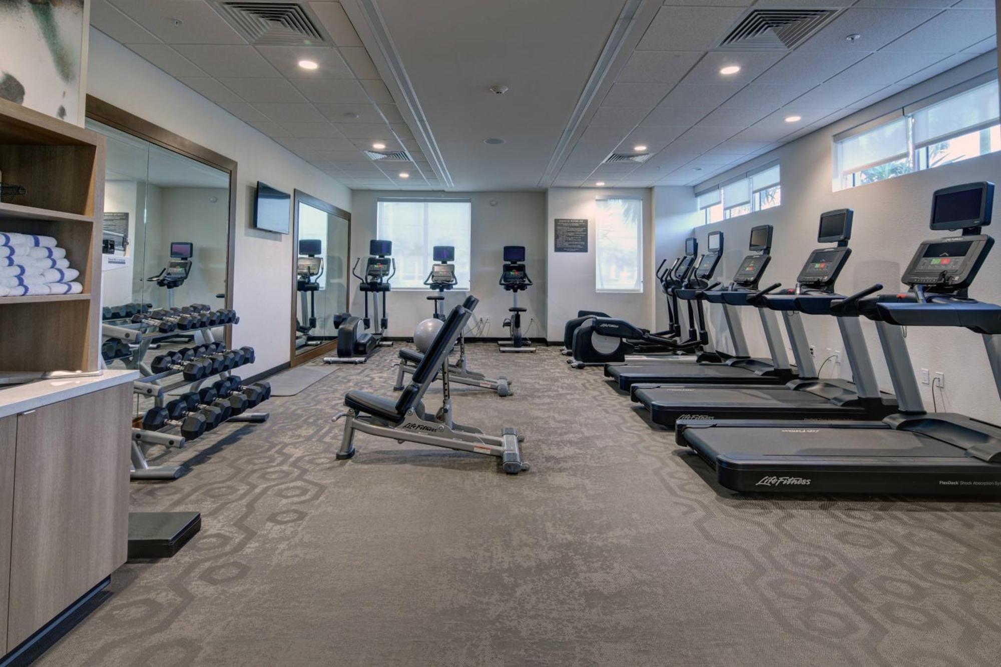 Residence Inn Fort Lauderdale Coconut Eksteriør billede